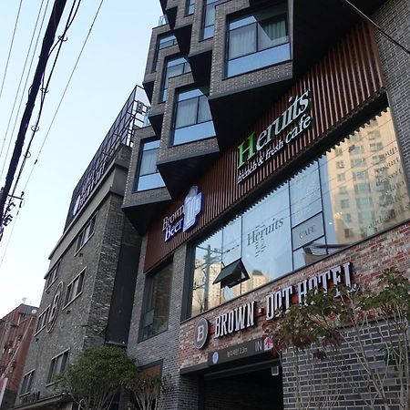 Brown Dot Hotel Changwon Extérieur photo