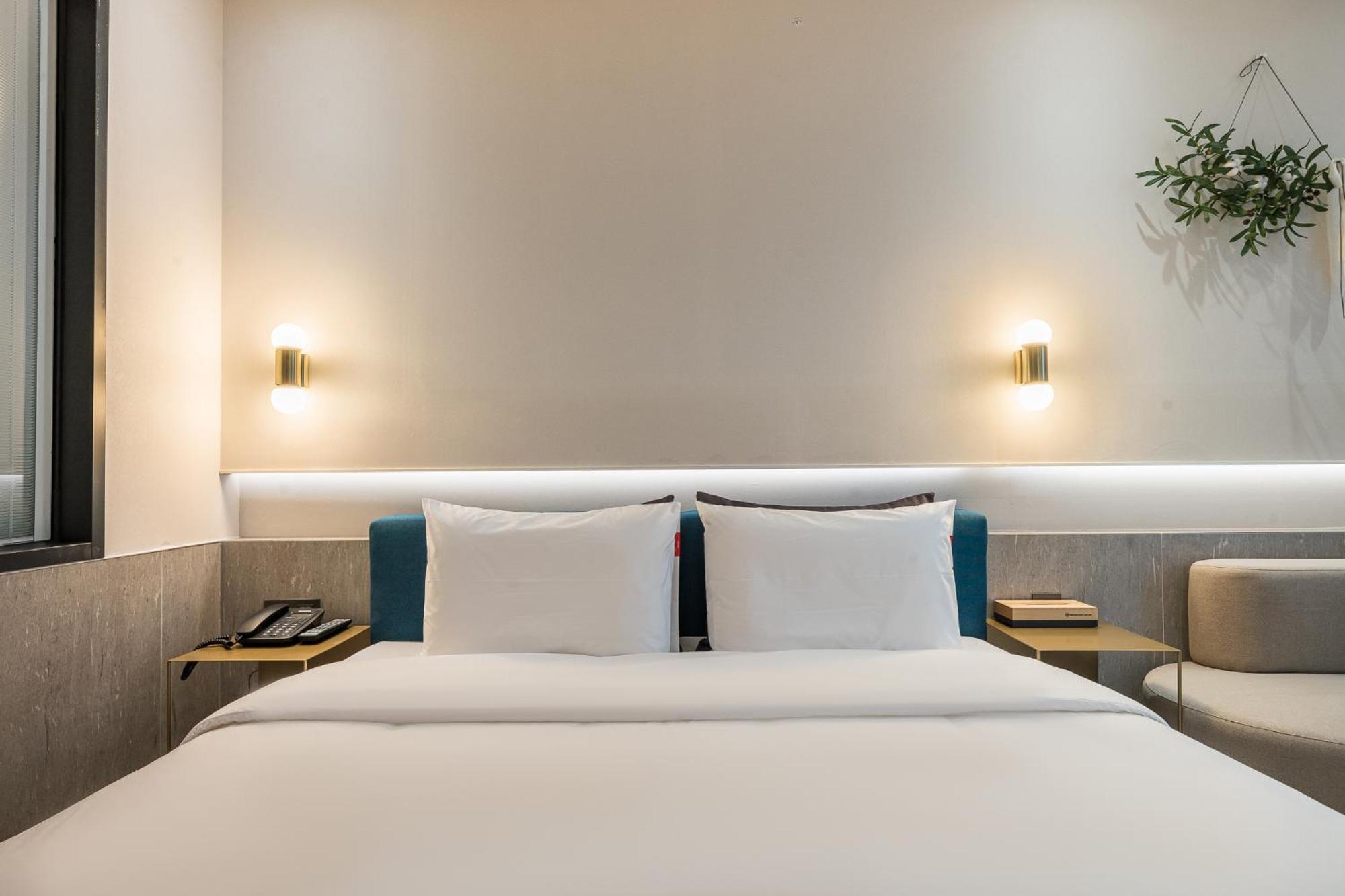 Brown Dot Hotel Changwon Extérieur photo