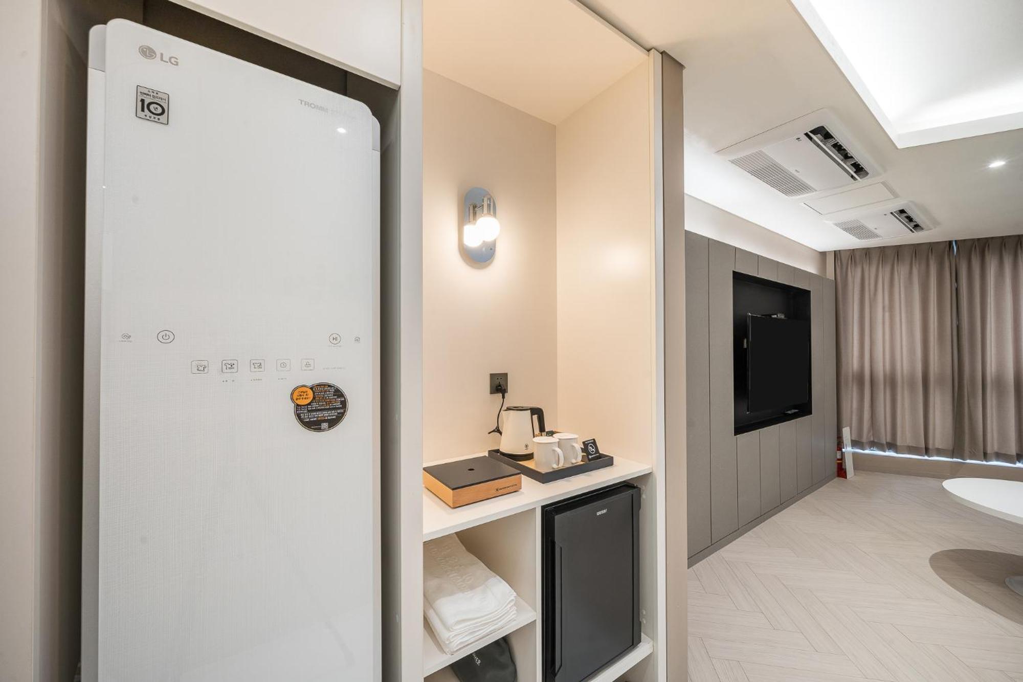 Brown Dot Hotel Changwon Extérieur photo